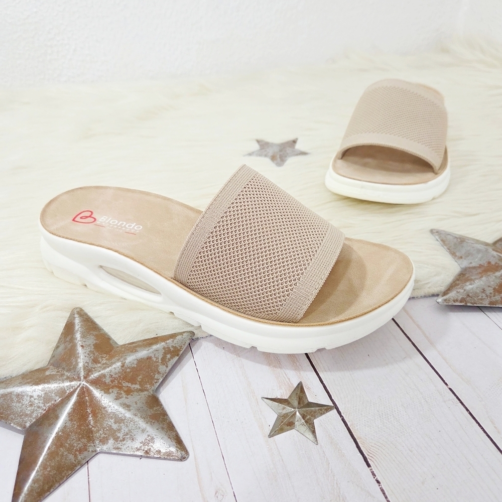 Blondo Annie Knit Slide Sandals Tan Slip On Water Resistant Size 8